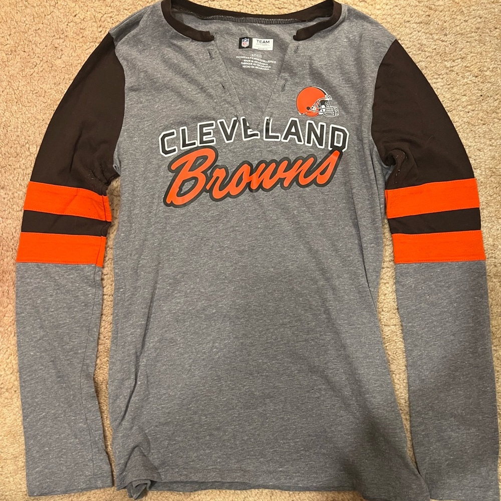 Women’s Cleveland Browns V-Neck Shirt